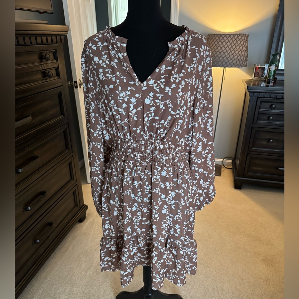 Steve Madden Brown Floral Long Sleeve Dress